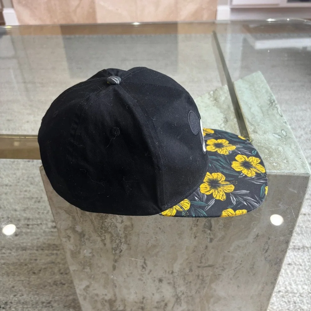 Disney Mickey Mouse Snapback Hat Adult OSFM Black Floral Excellent Tropical